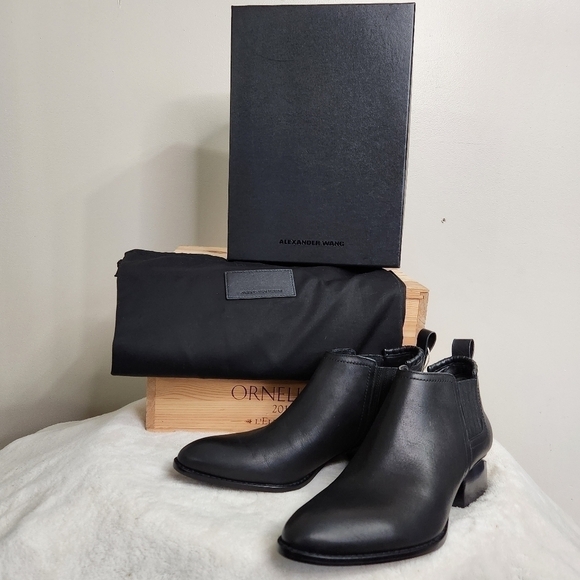 Alexander Wang "Kori" All Black Leather Ankle Booties Size EU 40 BNIB - Picture 3 of 12